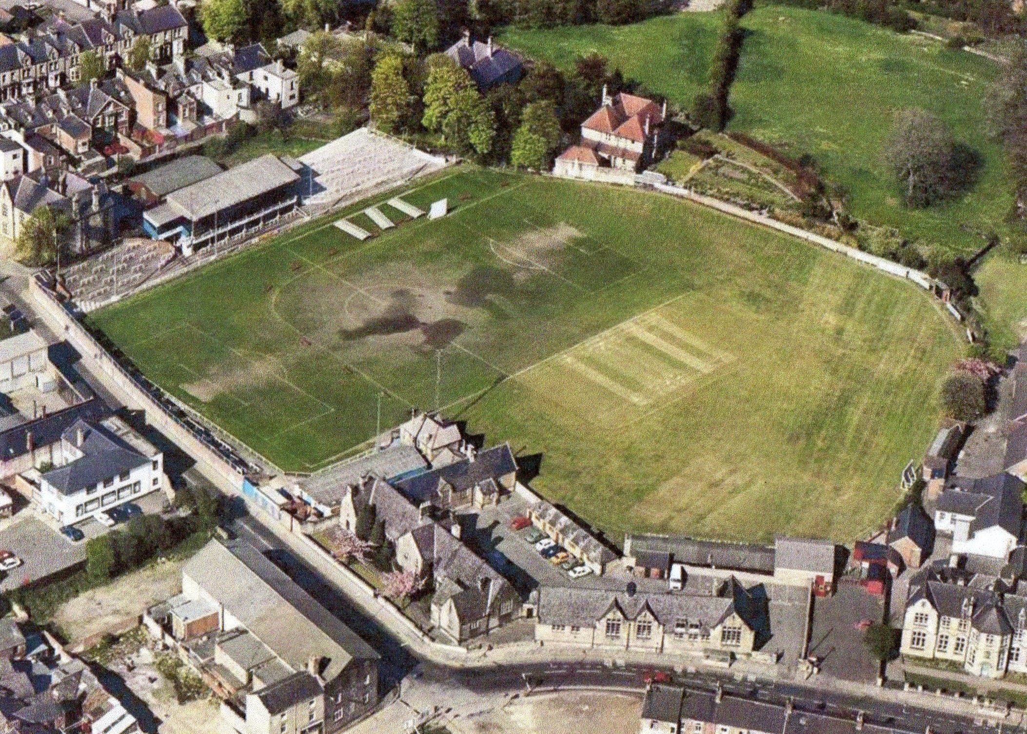 <h2>Aerial Photo of the Football Club on Kingsway</h2><p class='caption'>Dick Longstaff</p>