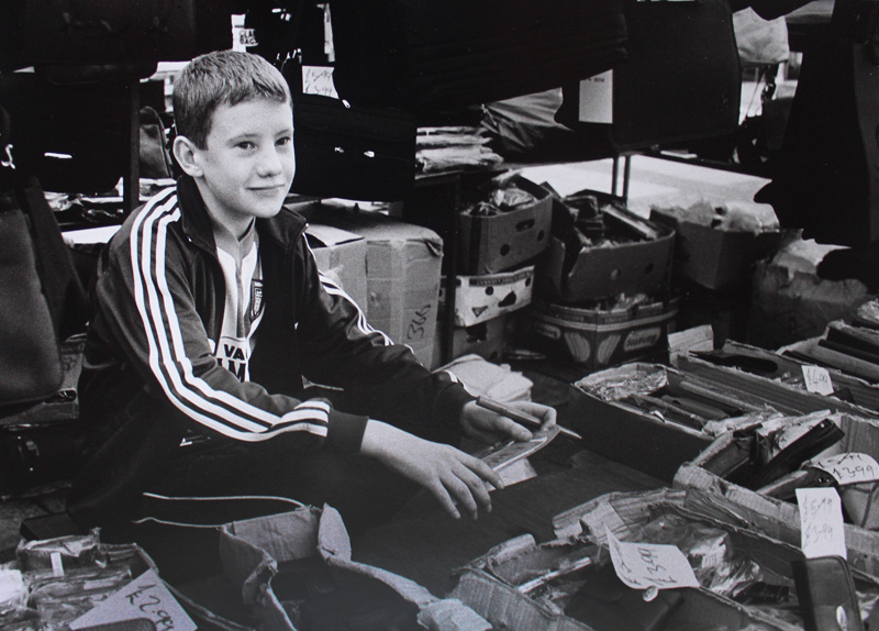 <h2>SERVING CUSTOMERS ON MARKET DAY</h2><p class='caption'></p>